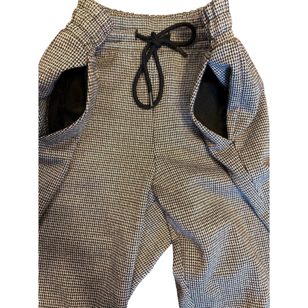 A New Day Houndstooth Pants, pockets and elastic waist.